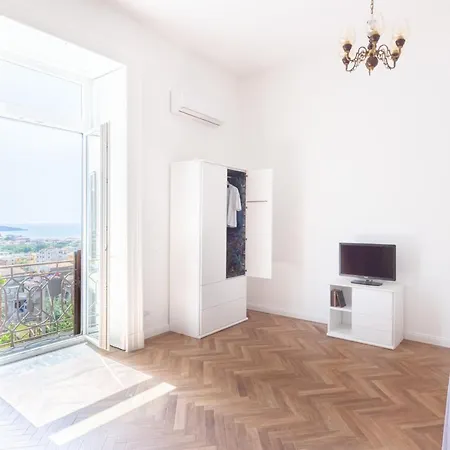 Lux Aurea Bed & Breakfast Meta