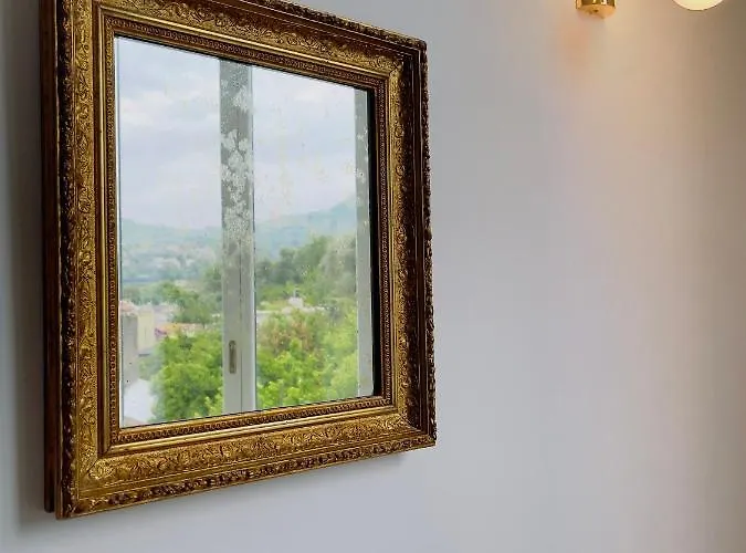 Lux Aurea Bed & Breakfast